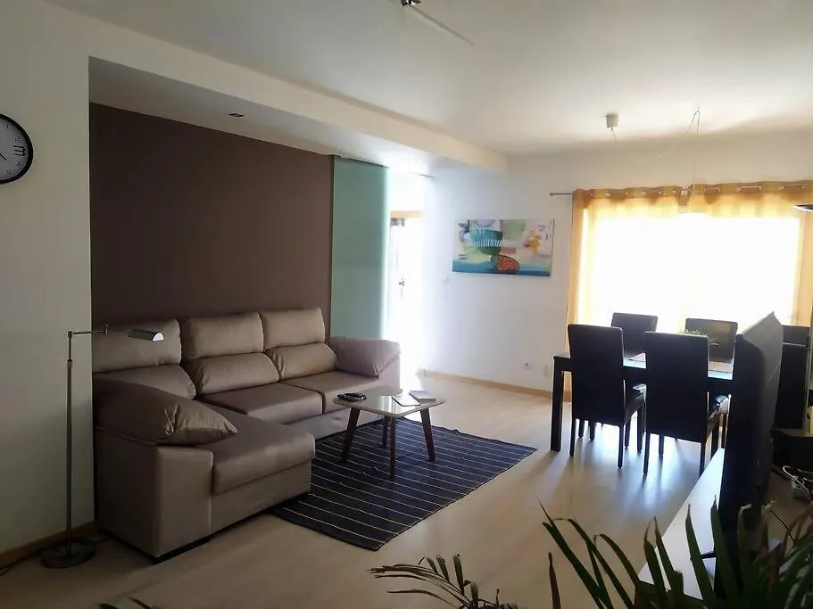 Apartment Family Friendly 3 Bedroom Apt, Ideally Located In Lagos