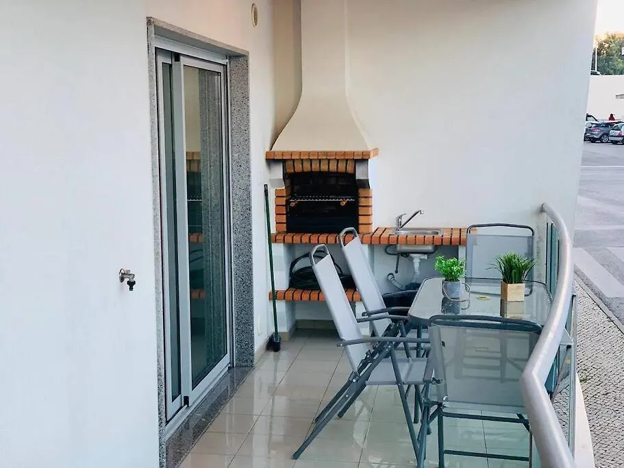 Family Friendly 3 Bedroom Apt, Ideally Located In Lagos