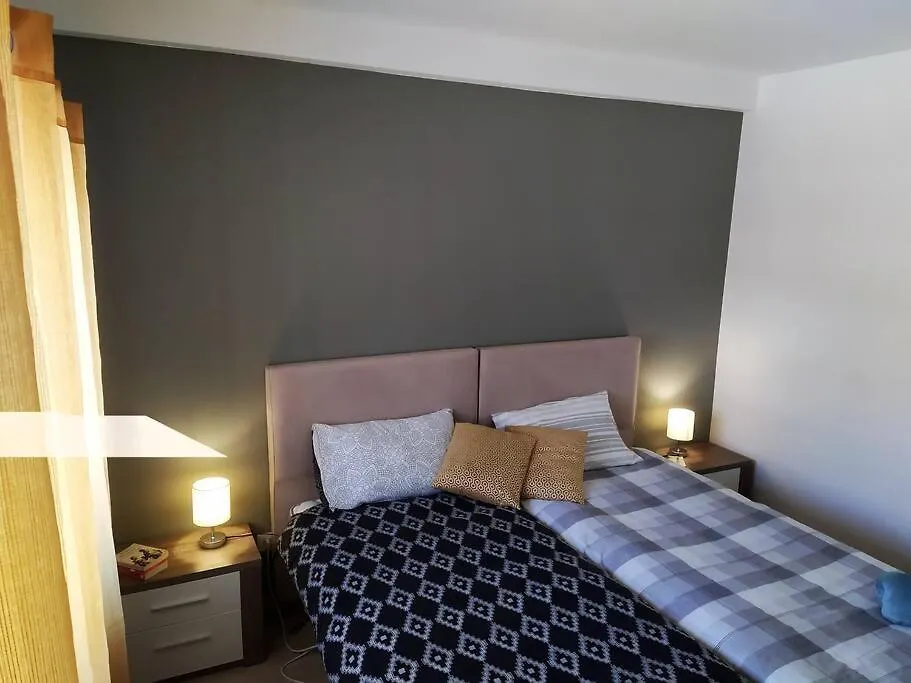 Family Friendly 3 Bedroom Apt, Ideally Located In Lagos